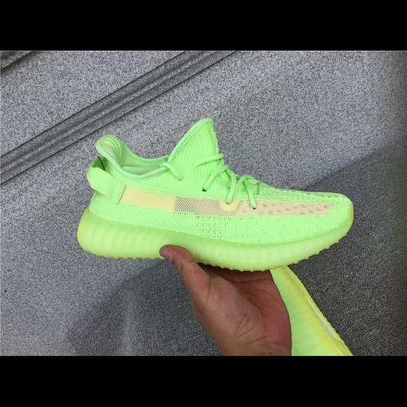 adidas Yeezy Boost 350 V2 Glow - Picture 8 of 10